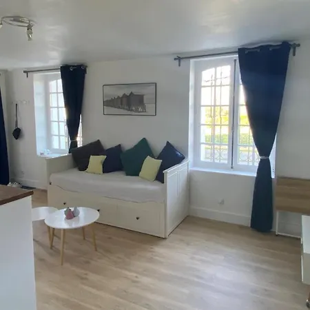 Appartamento De Charme Dans Un Chateau A 5 Min D'honfleur Gonneville-sur-Honfleur